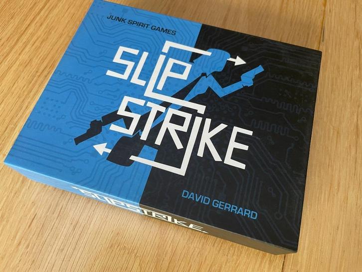 slip Strike, Hobby en Vrije tijd, Gezelschapsspellen | Bordspellen, Zo goed als nieuw, Een of twee spelers, Ophalen of Verzenden