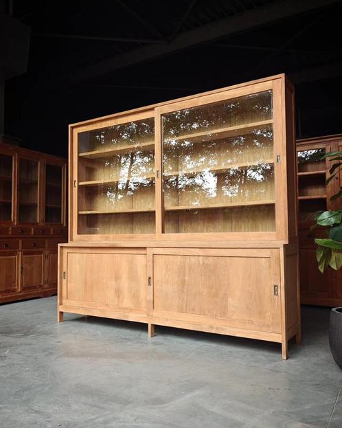 Strakke Winkelkast | Teak Buffetkast | Servieskast #1930, Huis en Inrichting, Kasten | Buffetkasten, 200 cm of meer, 200 cm of meer
