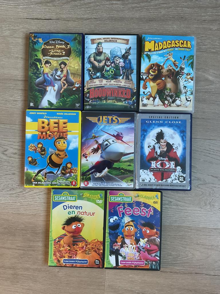Kinder DVD’s van sesamstraat, superwings tot madagascar, Ophalen of Verzenden, Zo goed als nieuw