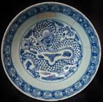 LARGE Antique porcelain Chinese bowl Dragon Horse Warriors?, Ophalen of Verzenden