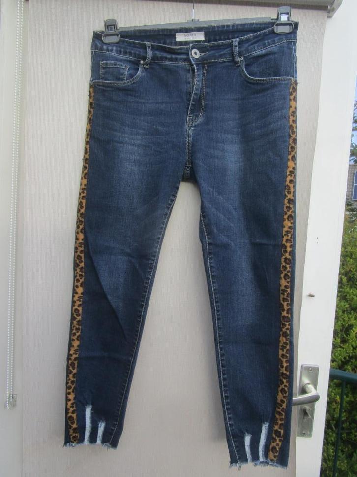 Spijkerbroek NORFY mt 42   panterprint bies., Kleding | Dames, Spijkerbroeken en Jeans, Zo goed als nieuw, W33 - W36 (confectie 42/44)