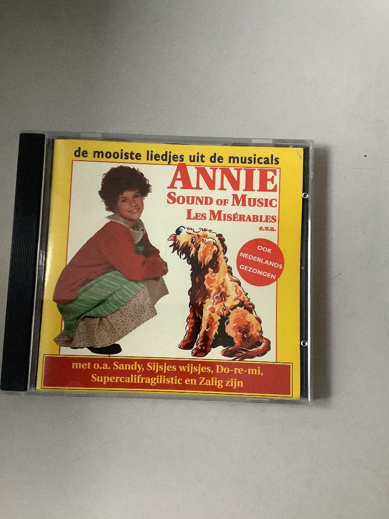 De mooiste liedjes uit de musicals,Annie,sound of music., Ophalen of Verzenden, Zo goed als nieuw, Levenslied of Smartlap