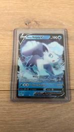 Vulpix v, Hobby en Vrije tijd, Verzamelkaartspellen | Pokémon, Ophalen of Verzenden, Zo goed als nieuw