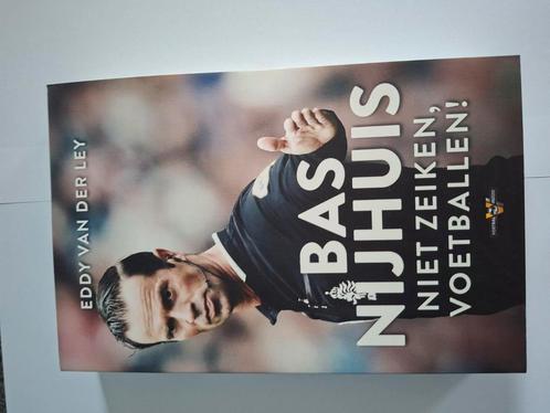 Eddy van der Ley - Bas Nijhuis, Boeken, Sportboeken, Zo goed als nieuw, Balsport, Ophalen of Verzenden
