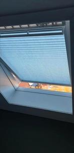 Velux plisségordijn zolderraam, Ophalen of Verzenden, Gebruikt, 50 tot 100 cm, Minder dan 100 cm