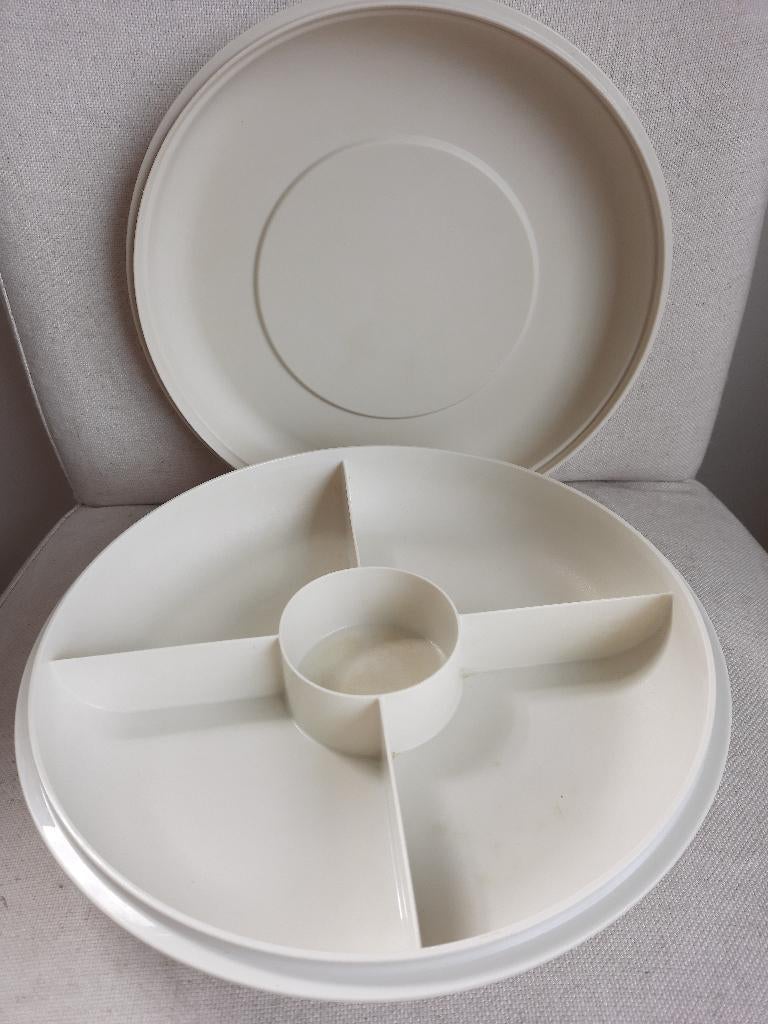 Tupperware verdeelschaal hapjes schaal met deksel, Huis en Inrichting, Keuken | Tupperware, Zo goed als nieuw, Schaal, Ophalen of Verzenden