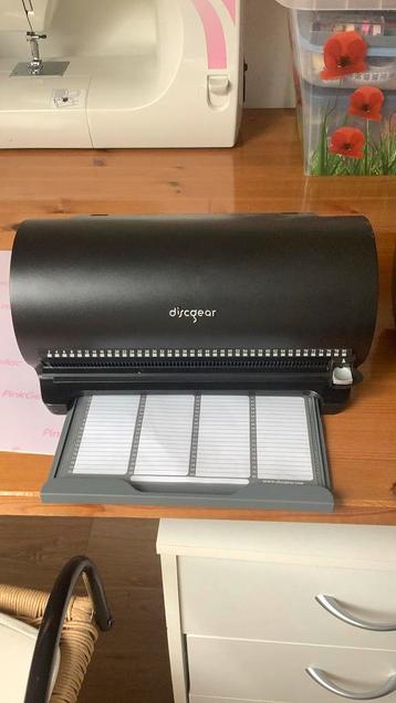 DVD /CD discgear opslag beschikbaar voor biedingen