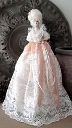 Half doll, Antiek en Kunst, Ophalen of Verzenden