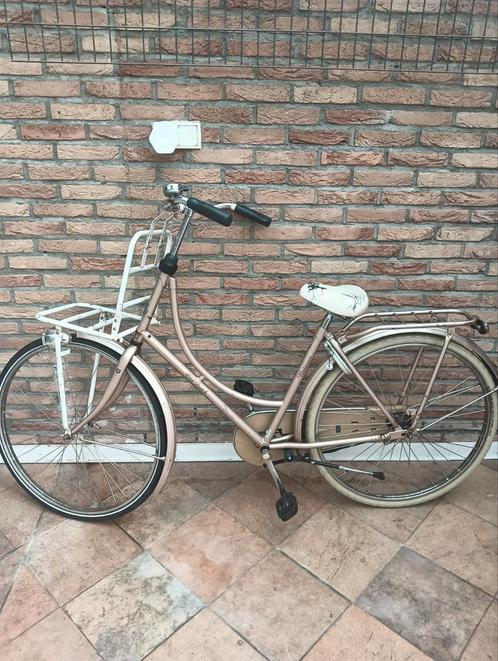 Batavus dames/school fiets inclusief voorrek in goede staat, Fietsen en Brommers, Fietsen | Dames | Omafietsen, Zo goed als nieuw