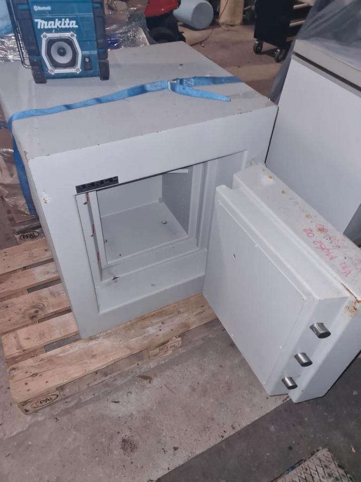 Kluis - Veilig en Betrouwbaar, Diversen, Rommelmarktspullen, Ophalen of Verzenden