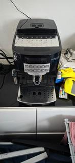 de longhi koffiemachine magnifica s plus, Koffiemachine, Zo goed als nieuw, 2 tot 4 kopjes, Afneembaar waterreservoir