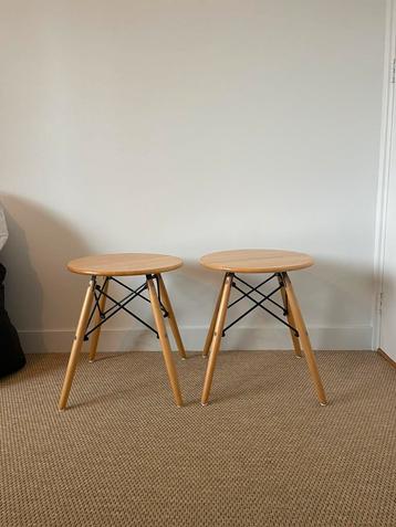 Salontafel of bijzettafel 2x hout beschikbaar voor biedingen