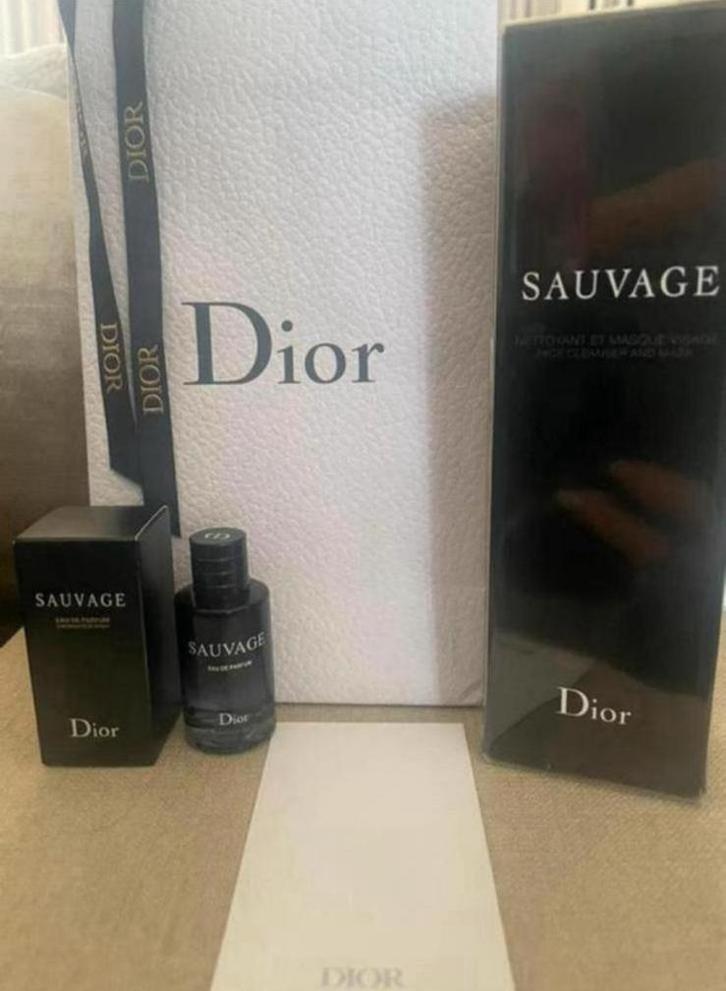 Dior face cleanser & mask, sauvage edp 10 ml in luxe tas, Sieraden, Tassen en Uiterlijk, Uiterlijk | Parfum, Nieuw, Ophalen of Verzenden