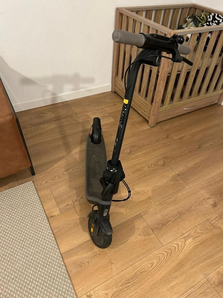 Ninebot e2 step, Fietsen en Brommers, Steps, Zo goed als nieuw, Elektrische step (E-scooter), Ophalen