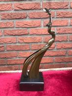 bronzen superbeeld, release the bird, Ophalen of Verzenden