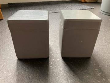 2 grijze opbergbakjes met deksel - HEMA beschikbaar voor biedingen