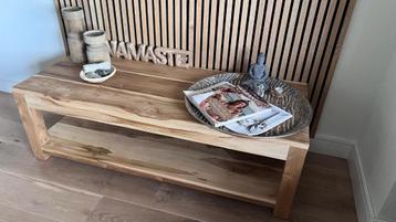 Stijlvol teakhouten meubel – tafel of tv-meubel met 2 lades beschikbaar voor biedingen