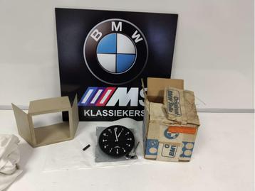 BMW E12 dashboardklok NIEUW 62111356493 beschikbaar voor biedingen