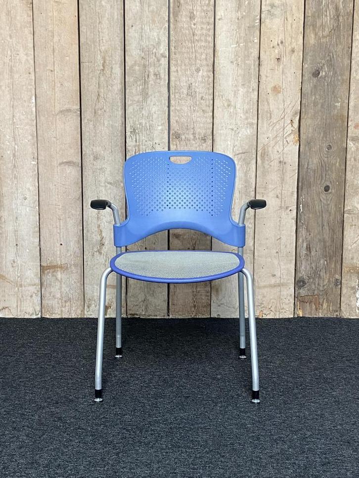 Herman Miller Caper vergaderstoel blauw, Huis en Inrichting, Stoelen, Gebruikt, Eén, Kunststof, Metaal, Overige materialen, Blauw