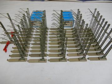 52 stuks Märklin bovenleiding rijmasten. beschikbaar voor biedingen