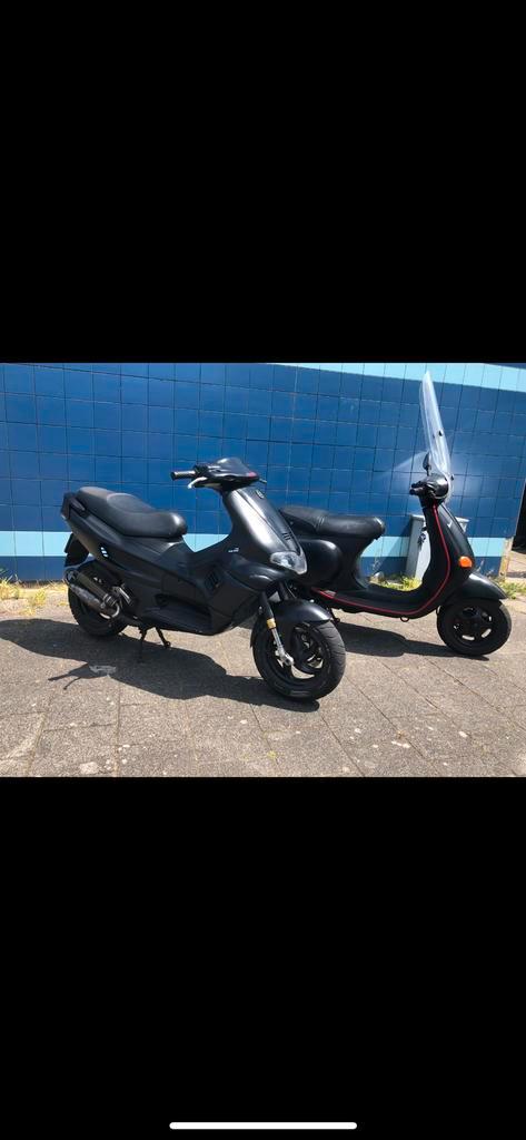 Piaggio scooter monteur, Fietsen en Brommers, Brommeronderdelen | Scooters, Zo goed als nieuw, Piaggio, Blok, Ophalen