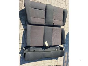 Achterbank van een Volkswagen Golf beschikbaar voor biedingen