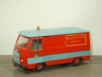 Fourgon Peugeot J7 - Dinky Toys 570 France - 1:43 beschikbaar voor biedingen