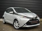 Toyota Aygo 1.0 VVT-i CAMERA|AIRCO|1E EIGENAAR (bj 2018), Auto's, Stof, Euro 6, 4 stoelen, Handgeschakeld