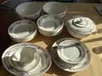 Antiek Frans servies Ceranord St. Amand decor Senlis, Antiek en Kunst, Antiek | Servies los, Ophalen