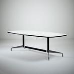1 Vitra Eames Segmented Table Wit 274 x 135 cm