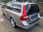 Volvo V70 2.5FT Momentum Automaat H.LEER / XENON / TREKHAAK, Auto's, Gebruikt, Zwart, Bruin, Leder en Stof