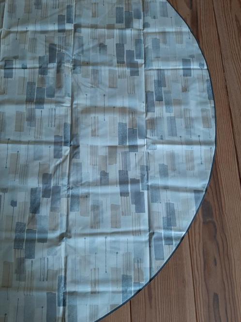 2 ronde buiten tafelkleden / tafelzeilen, Tuin en Terras, Tuinmeubel-accessoires, Gebruikt, Ophalen