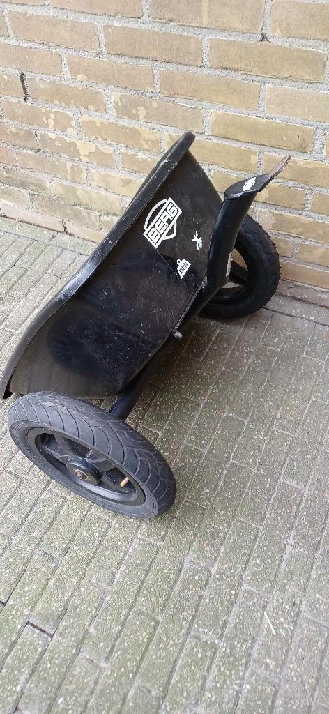 Stoere stevige zwarte Berg kar., Kinderen en Baby's, Speelgoed | Buiten | Skelters, Gebruikt, Berg, Met kar of aanhanger, Ophalen