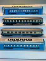 Märklin 4111 en 4112 rijtuigen 1e en 2e klasse van de DB, Wisselstroom, Gebruikt, Wagon, Ophalen of Verzenden