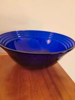 schaal kobalt blauw glas kobaltblauw ribbels fruitschaal oud, Schaal, Rond, Ophalen of Verzenden, Glas
