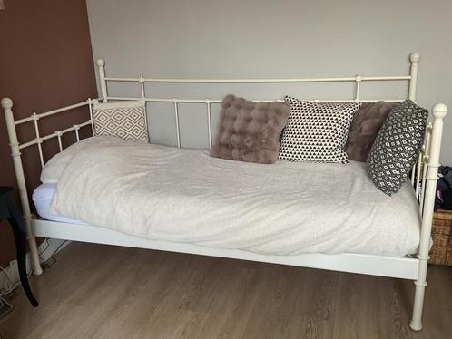 Wit metalen spijlenbed, Kinderen en Baby's, Kinderkamer | Bedden, Zo goed als nieuw, 180 cm of meer, 85 tot 100 cm, Lattenbodem