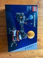 Lego Technic: “De aarde en maan in beweging”, Kinderen en Baby's, Speelgoed | Duplo en Lego, Ophalen of Verzenden, Nieuw