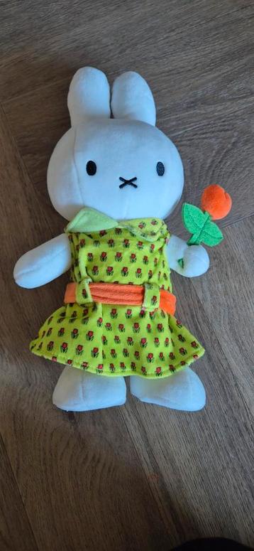 Nijntje Boerin Knuffel beschikbaar voor biedingen
