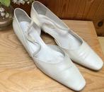 Jacobelli schoenen maat 40, Schoenen met lage hakken, Wit, Ophalen of Verzenden, Zo goed als nieuw