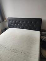 Tweepersoonsbed met zwart hoofdbord met matras en topper, Ophalen, Gebruikt, Zwart, Tweepersoons