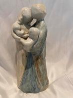 Aardewerk Beeld: Koppel met Baby's - YB Monogram, Ophalen of Verzenden