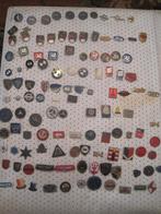 album speldjes, Verzamelen, Speldjes, Pins en Buttons, Ophalen of Verzenden, Gebruikt, Overige onderwerpen