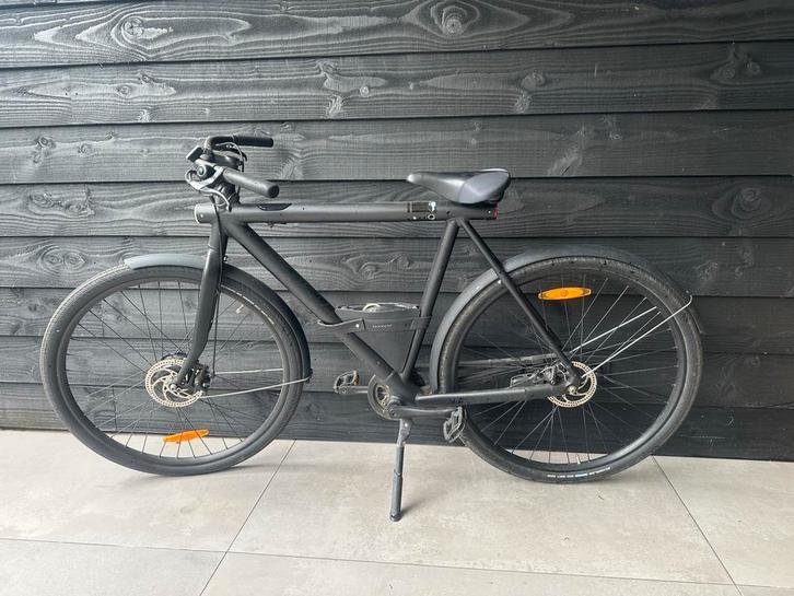 VanMoof S2, zonder electrische aansturing (kapot), Fietsen en Brommers, Elektrische fietsen, Gebruikt, Vanmoof, 55 tot 59 cm, 30 tot 50 km per accu