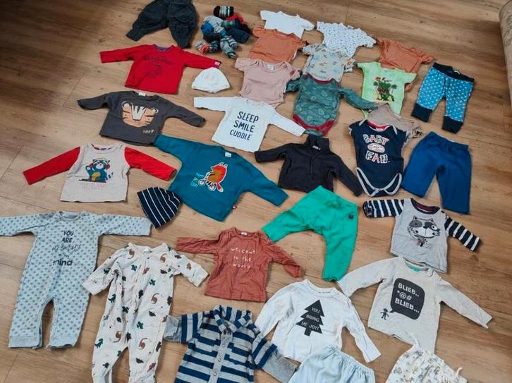 Jongens Kledingpakket Maat 62 - 31 stuks + sokken, Kinderen en Baby's, Babykleding | Maat 62, Gebruikt, Jongetje, Broekje, Ophalen of Verzenden