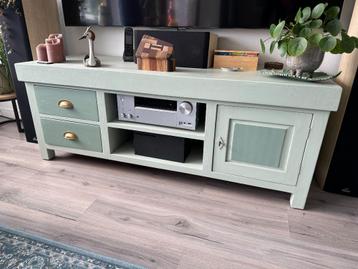 TV-meubel, massief hout, geschilderd in duo-toon kleur beschikbaar voor biedingen