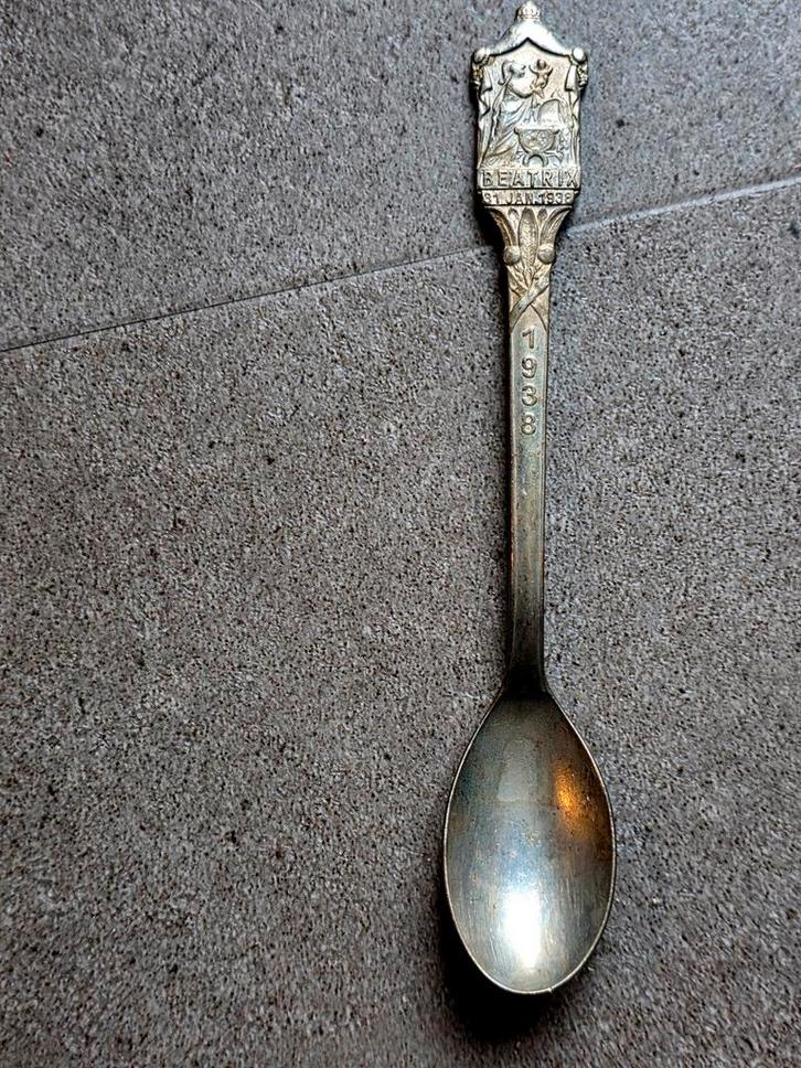 Souvenirlepeltje – Geboorte Prinses Beatrix  31 januari 1938, Antiek en Kunst, Antiek | Bestek, Ophalen of Verzenden