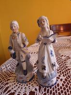 Twee Porseleinen Figuren in Rococo Stijl, Antiek en Kunst, Antiek | Porselein, Ophalen of Verzenden