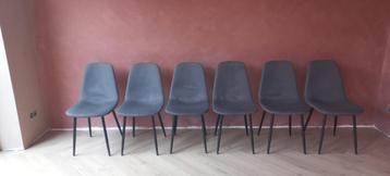Eetkamerstoelen - Grijs - 6 Stuks - Zwarte Poten beschikbaar voor biedingen