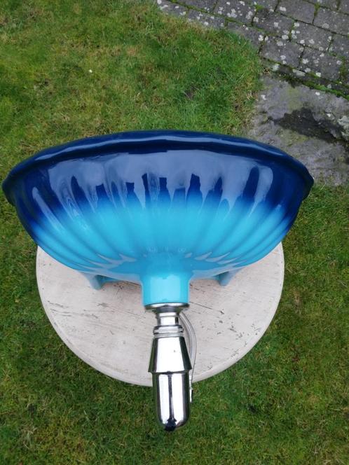 Prachtig kobalt blauw/hemelsblauw fonteintje incl. kraan, Doe-het-zelf en Verbouw, Sanitair, Zo goed als nieuw, Wastafel, Ophalen