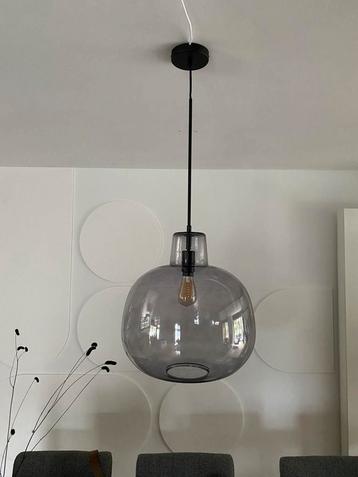 Stijlvolle design hanglamp – smoke glas beschikbaar voor biedingen
